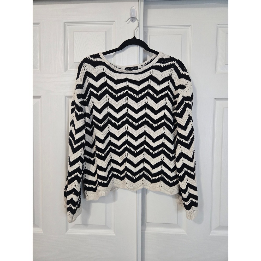 F&F Black White Chevron Zigzag Knit Sweater Y2K Twee Prep Bell Sleeve M